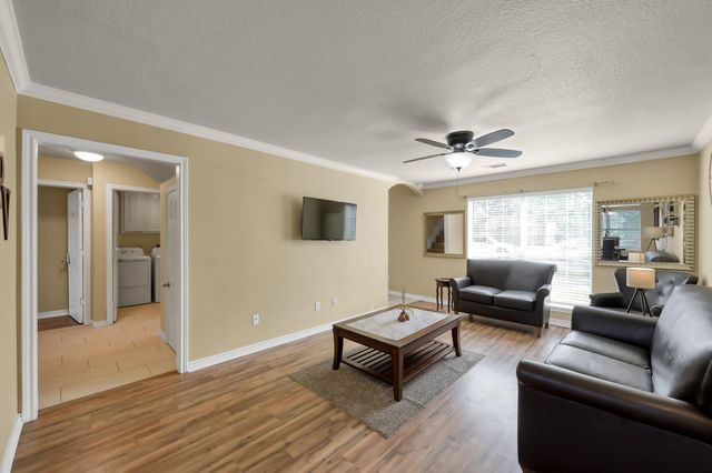 125 Pine Street, Prairie View, TX 77445