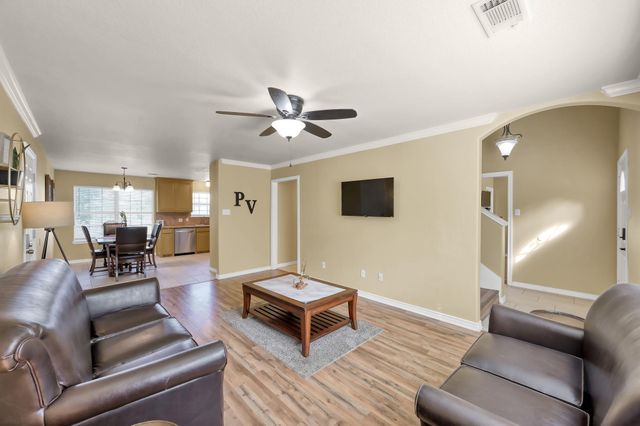 125 Pine Street, Prairie View, TX 77445