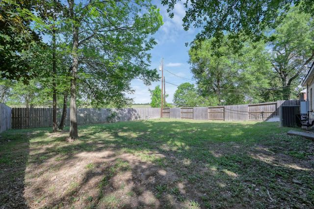125 Pine Street, Prairie View, TX 77445