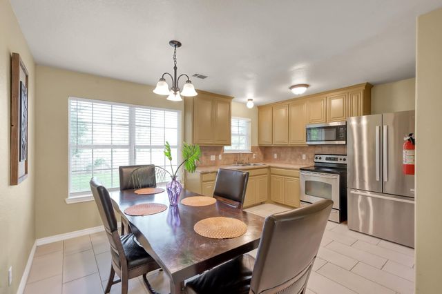 125 Pine Street, Prairie View, TX 77445