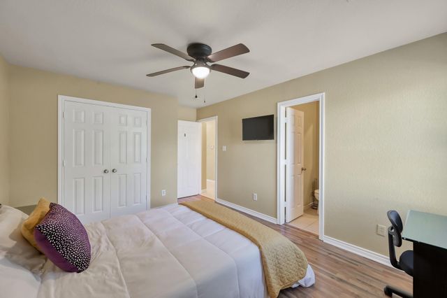 125 Pine Street, Prairie View, TX 77445