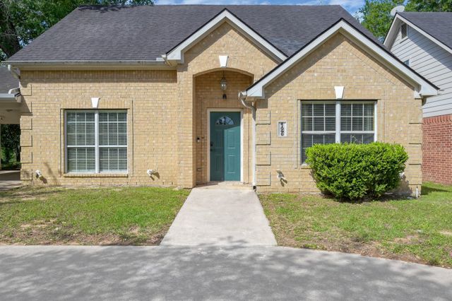 125 Pine Street, Prairie View, TX 77445