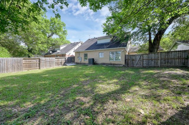 125 Pine Street, Prairie View, TX 77445
