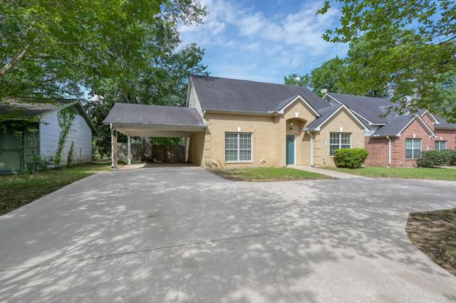 125 Pine Street, Prairie View, TX 77445