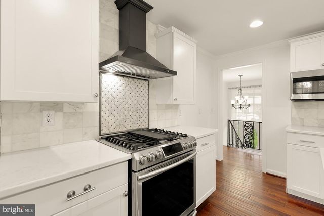 6203 HARDY DR, Mclean, VA 22101