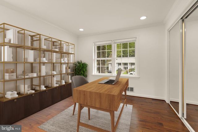 6203 HARDY DR, Mclean, VA 22101