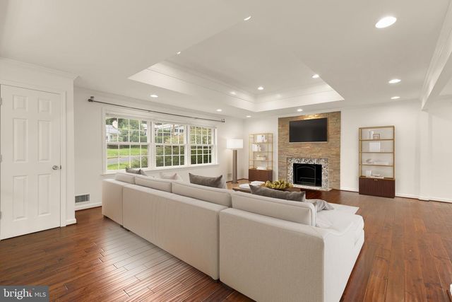 6203 HARDY DR, Mclean, VA 22101