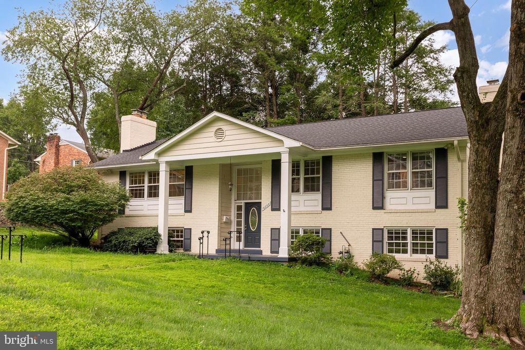 6203 HARDY DR, Mclean, VA 22101