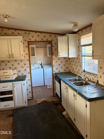 4390 U.S. 70 Highway Business W, Clayton, NC 27520