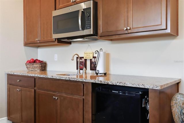 918 S VICTORIA HILLS DRIVE, Deland, FL 32724