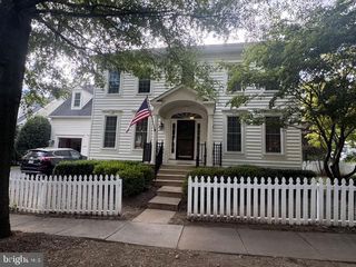 20235 LEIER PL, Ashburn, VA 20147