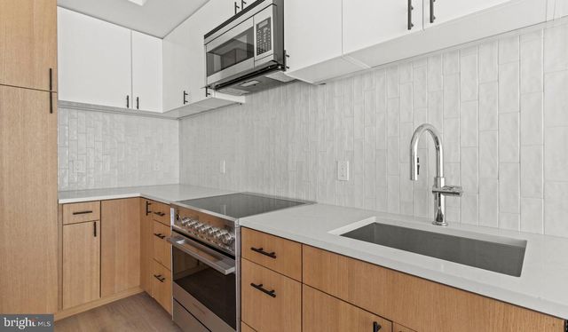 10511 STRATHMORE HALL ST #2B-3A-606, North Bethesda, MD 20852