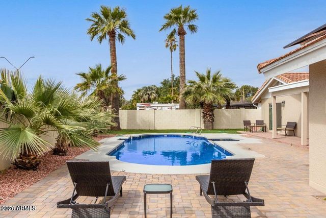 956 CASTILLO Drive E, Litchfield Park, AZ 85340