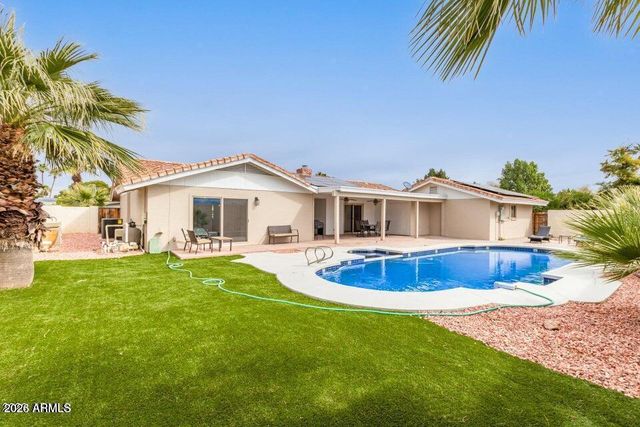 956 CASTILLO Drive E, Litchfield Park, AZ 85340
