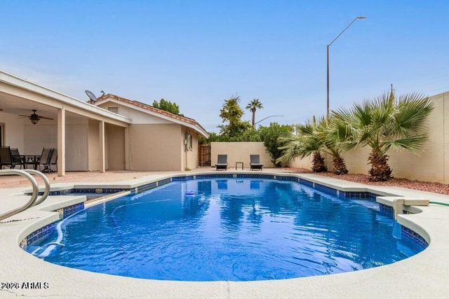 956 CASTILLO Drive E, Litchfield Park, AZ 85340