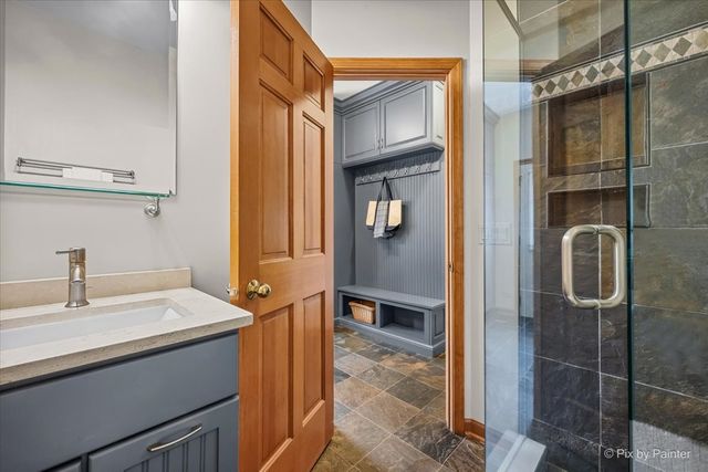 25089 N Pawnee Road, Barrington, IL 60010