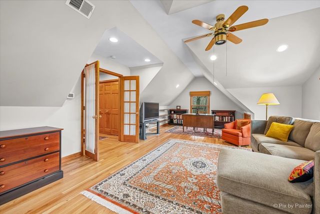 25089 N Pawnee Road, Barrington, IL 60010