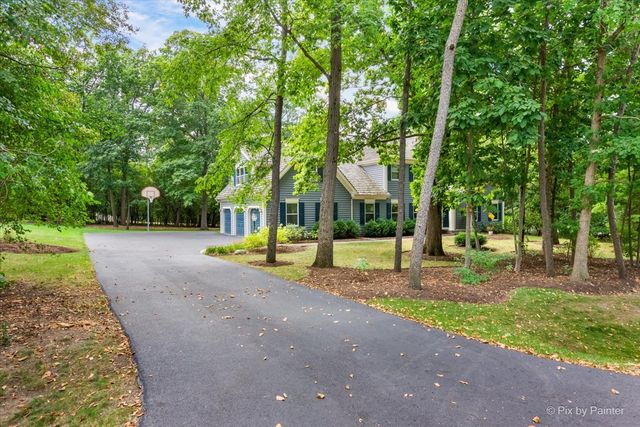 25089 N Pawnee Road, Barrington, IL 60010