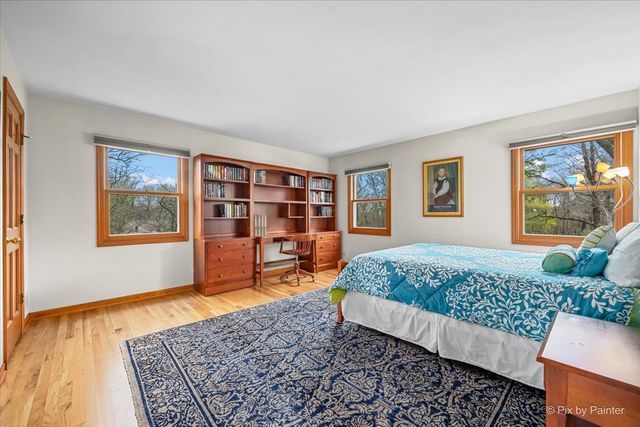 25089 N Pawnee Road, Barrington, IL 60010