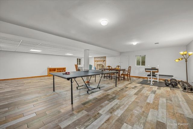 25089 N Pawnee Road, Barrington, IL 60010