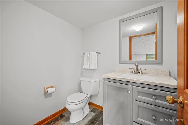 25089 N Pawnee Road, Barrington, IL 60010