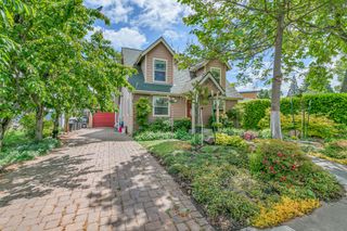 921 S Holly Street, Medford, OR 97501