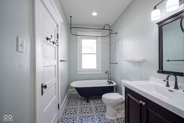 931 N Tacoma, Indianapolis, IN 46201