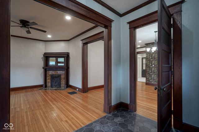 931 N Tacoma, Indianapolis, IN 46201