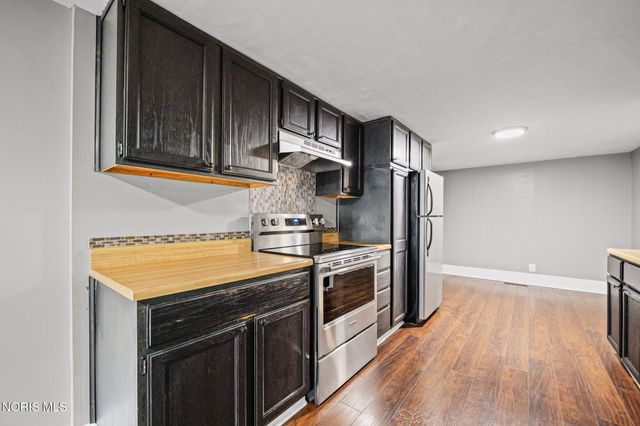 421 Conneaut Avenue, Bowling Green, OH 43402