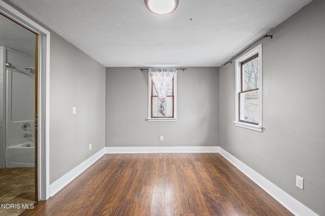 421 Conneaut Avenue, Bowling Green, OH 43402