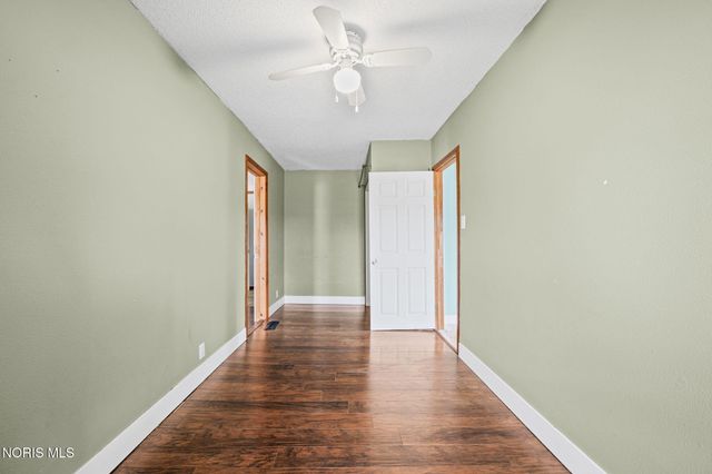 421 Conneaut Avenue, Bowling Green, OH 43402