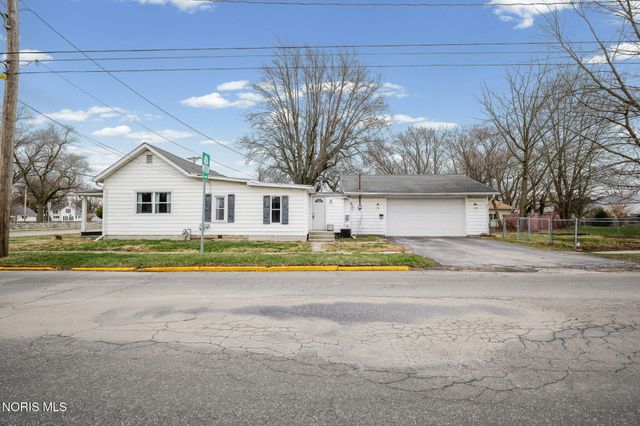 421 Conneaut Avenue, Bowling Green, OH 43402