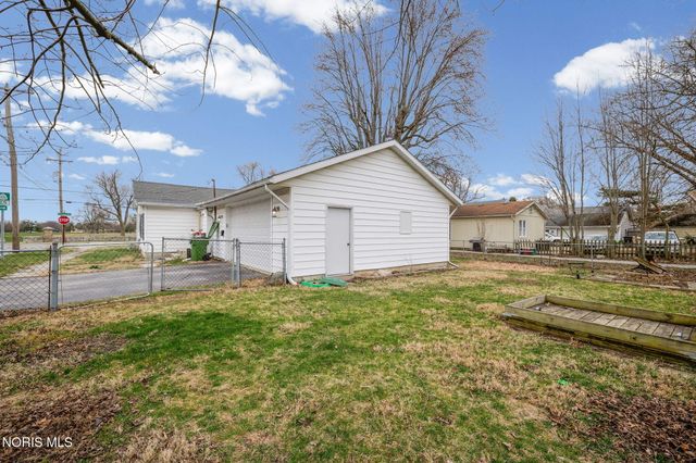 421 Conneaut Avenue, Bowling Green, OH 43402