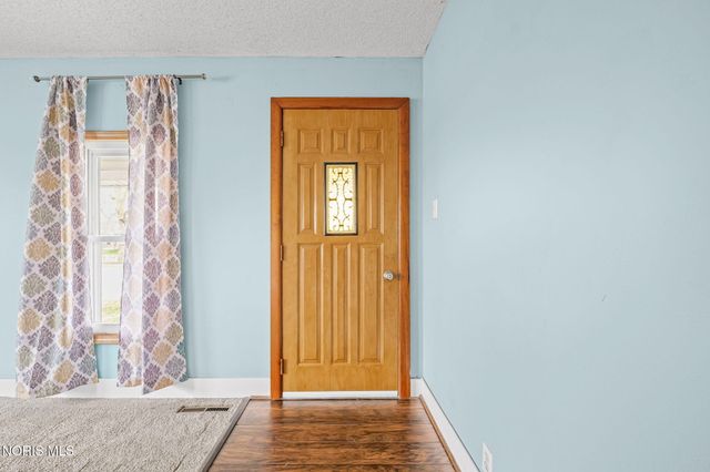 421 Conneaut Avenue, Bowling Green, OH 43402