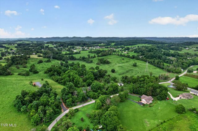 444 Bullock Hollow Road, Bristol, TN 37620