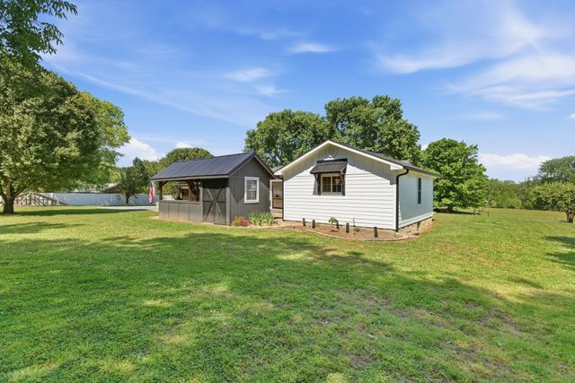88 Riverbend Dr, Woodbury, TN 37190