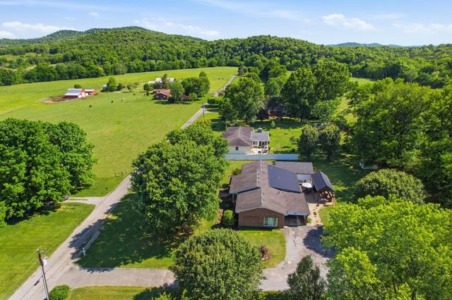 88 Riverbend Dr, Woodbury, TN 37190