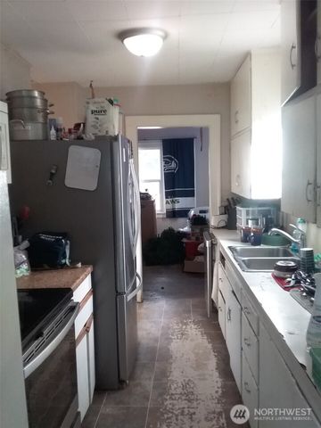 912 Okanogan Avenue, Wenatchee, WA 98801