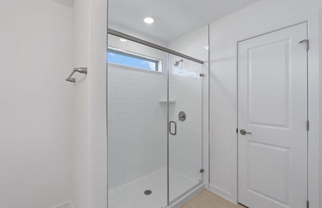 105 Ventura DR, Liberty Hill, TX 78642