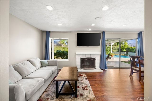 221 Phlox Avenue, Redlands, CA 92373