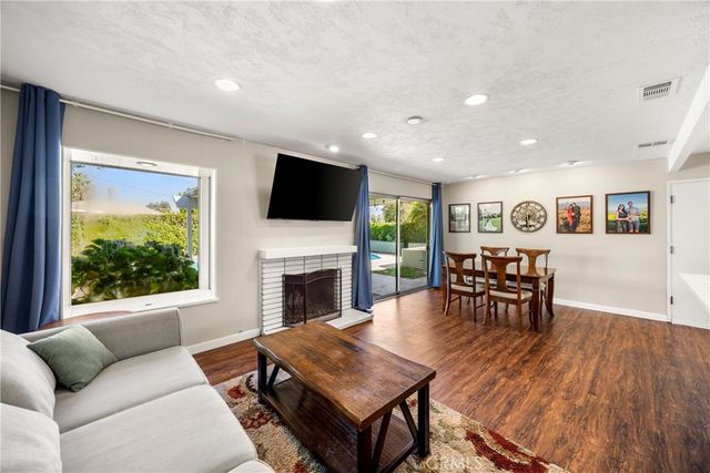 221 Phlox Avenue, Redlands, CA 92373