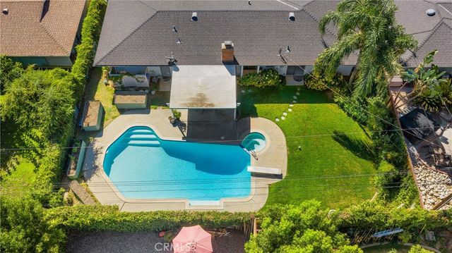 221 Phlox Avenue, Redlands, CA 92373