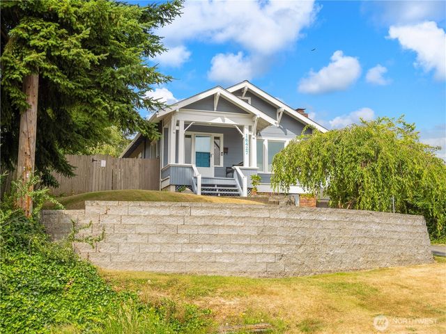 16427 109th Avenue SE, Renton, WA 98055