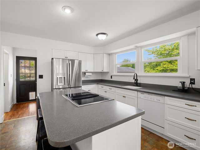 16427 109th Avenue SE, Renton, WA 98055