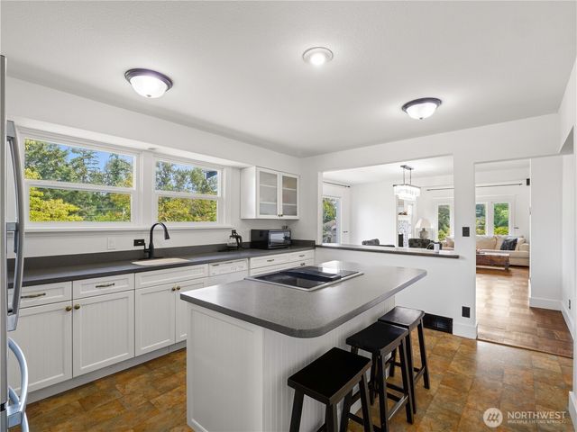 16427 109th Avenue SE, Renton, WA 98055