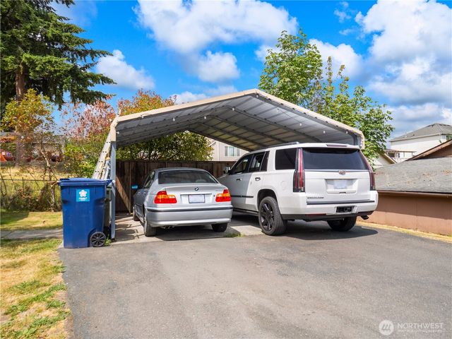 16427 109th Avenue SE, Renton, WA 98055