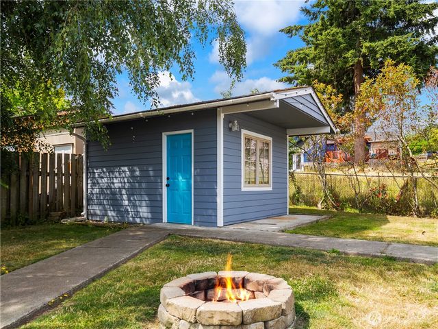 16427 109th Avenue SE, Renton, WA 98055