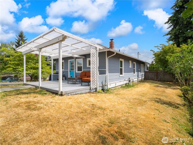 16427 109th Avenue SE, Renton, WA 98055