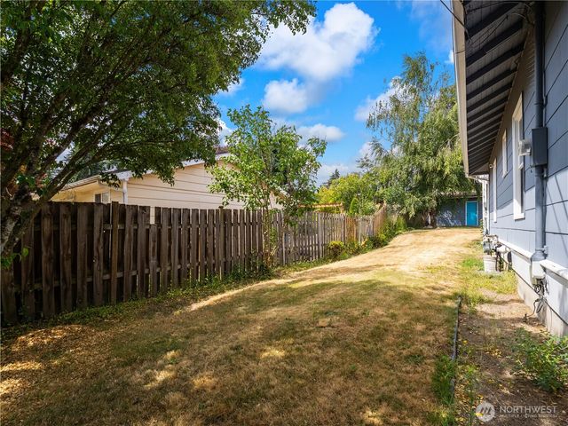 16427 109th Avenue SE, Renton, WA 98055