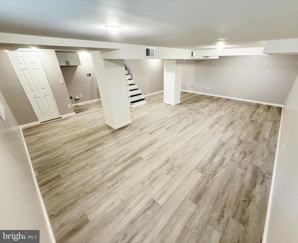 211 PEARL ST, Pottstown, PA 19465